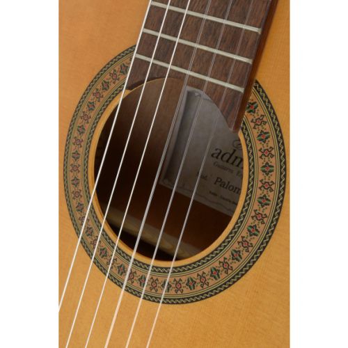 Классическая гитара ADMIRA Paloma Satin